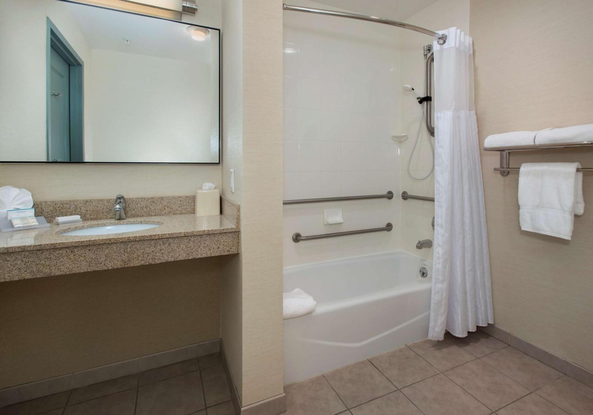 Hilton Garden Inn Albany Medical Center Eksteriør bilde